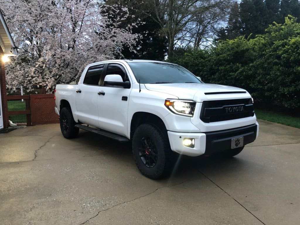 2016 Toyota Tundra with 18x8 wheels