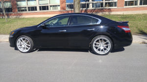 2014 Nissan Maxima with 20x8.5 wheels
