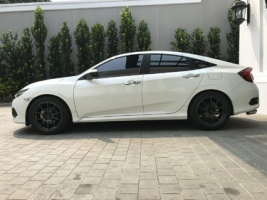 2016 Honda Civic with 18x8.5 wheels