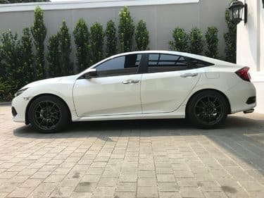 2016 Honda Civic with 18x8.5 wheels
