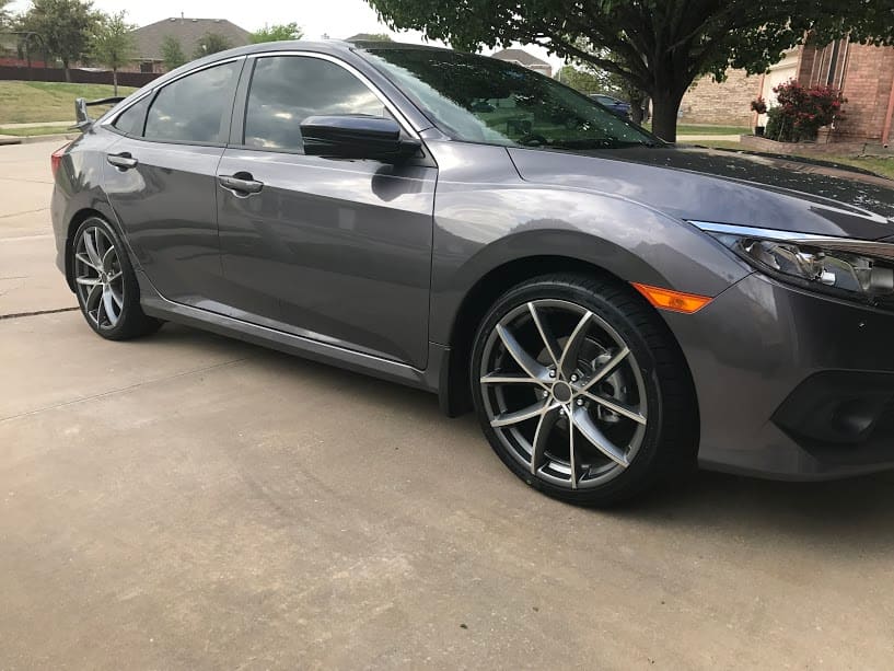 2016 Honda Civic with 19x8 wheels