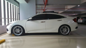 2016 Honda Civic with 19x8 wheels