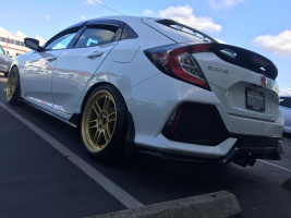2017 Honda Civic with 18x9.5 wheels