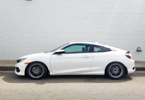 2017 Honda Civic with 18x9.5 wheels