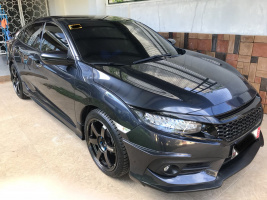 2017 Honda Civic with 18x9 wheels