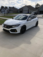 2017 Honda Civic with 18x9 wheels