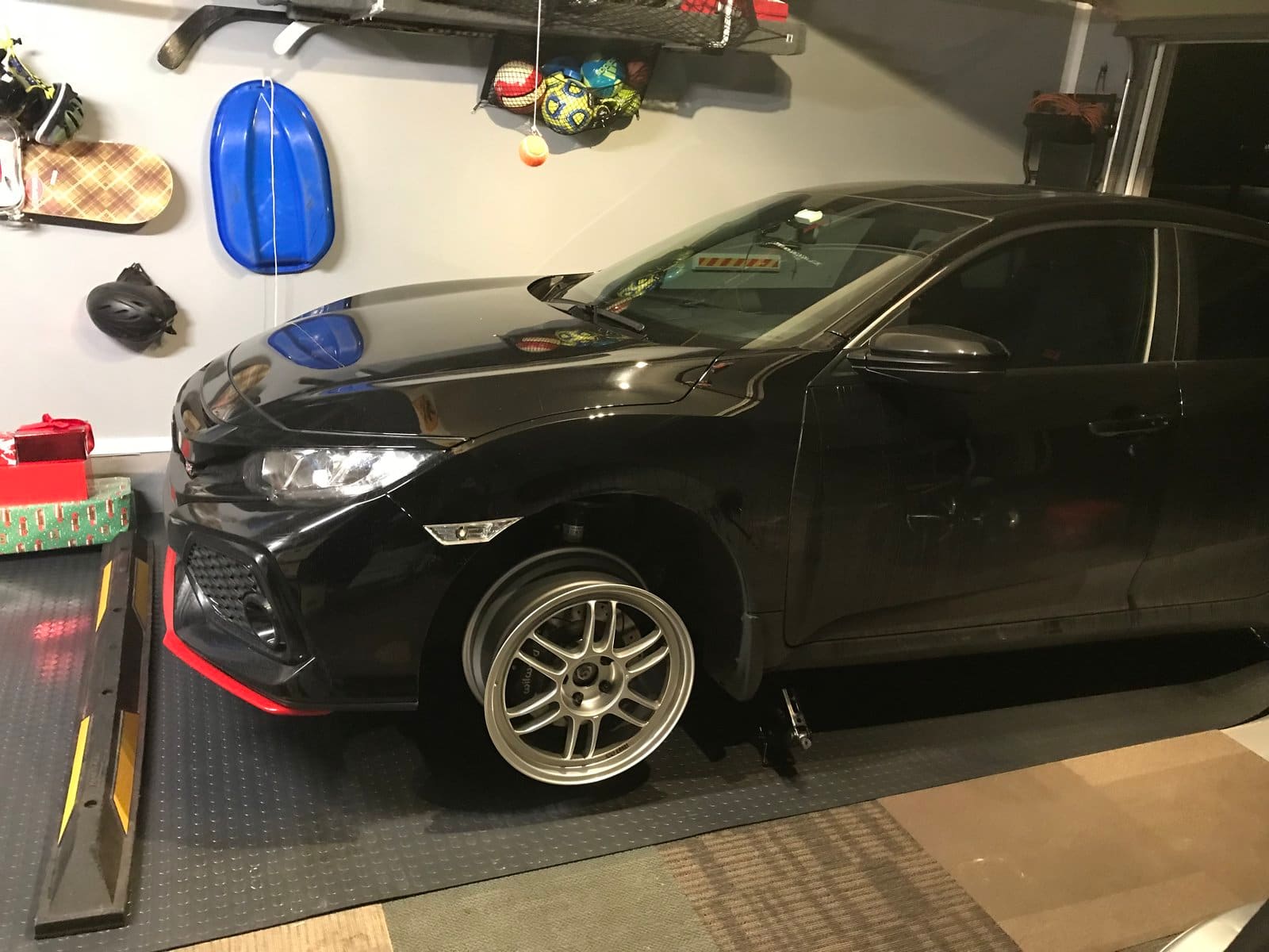 2017 Honda Civic with 18x8.5 wheels
