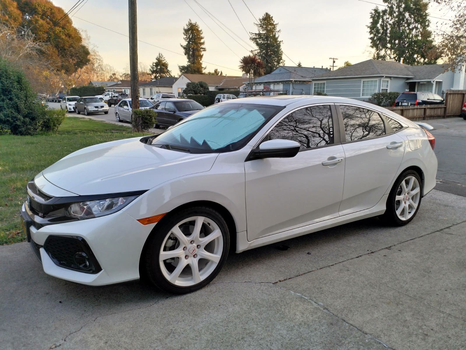 2017 Honda Civic with 18x7.5 wheels