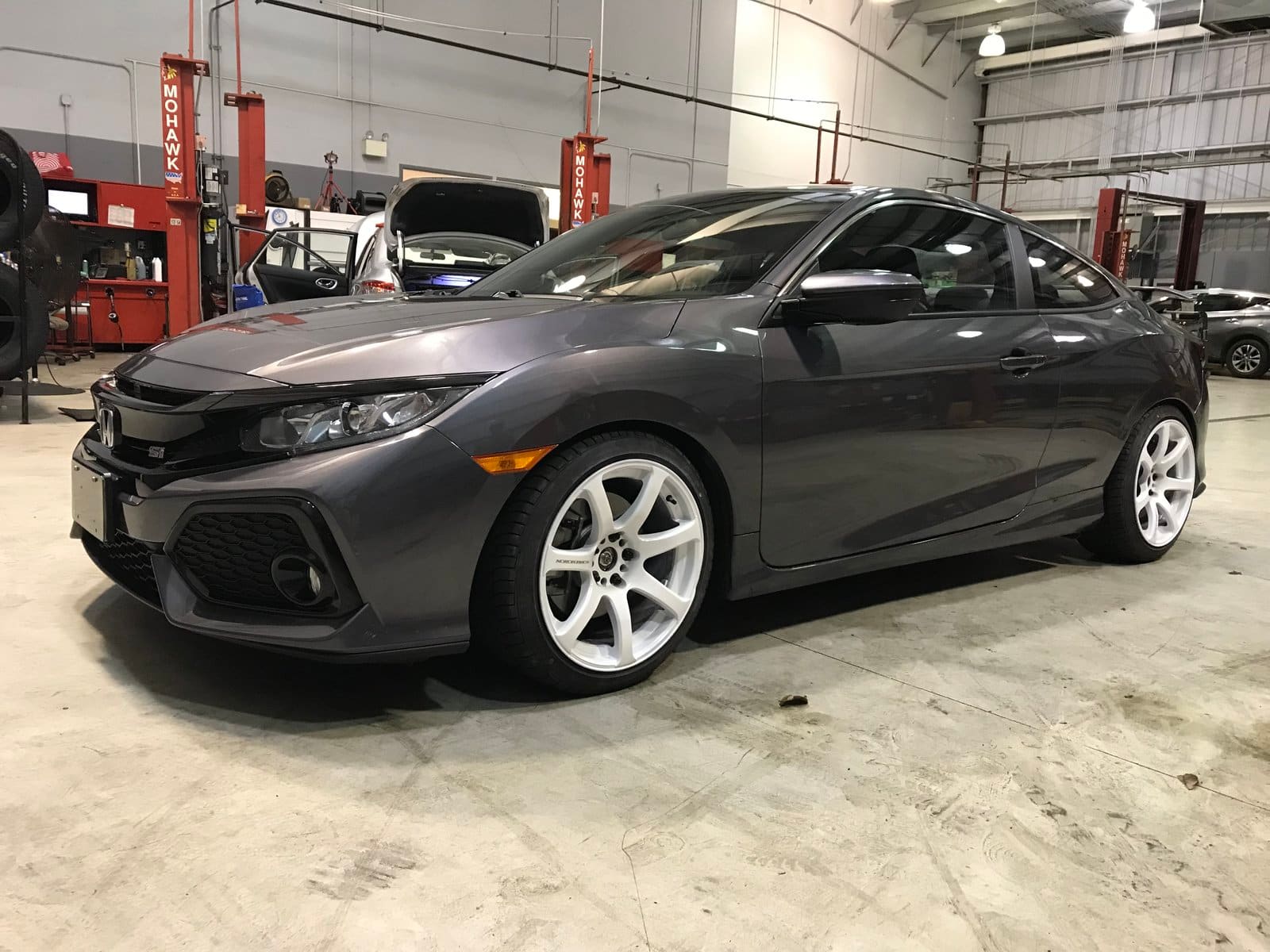 2017 Honda Civic with 18x9.5 wheels