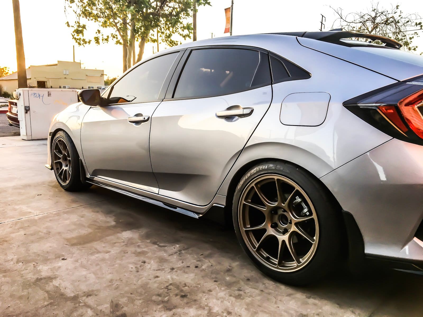 2017 Honda Civic with 18x9.5 wheels