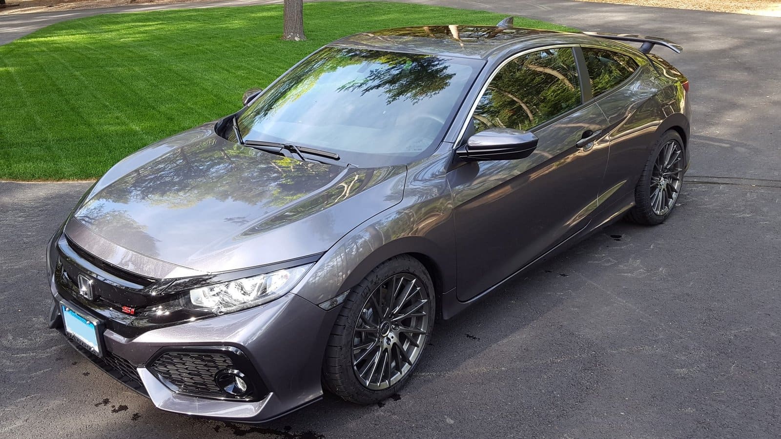 2018 Honda Civic with 18x8.75 wheels
