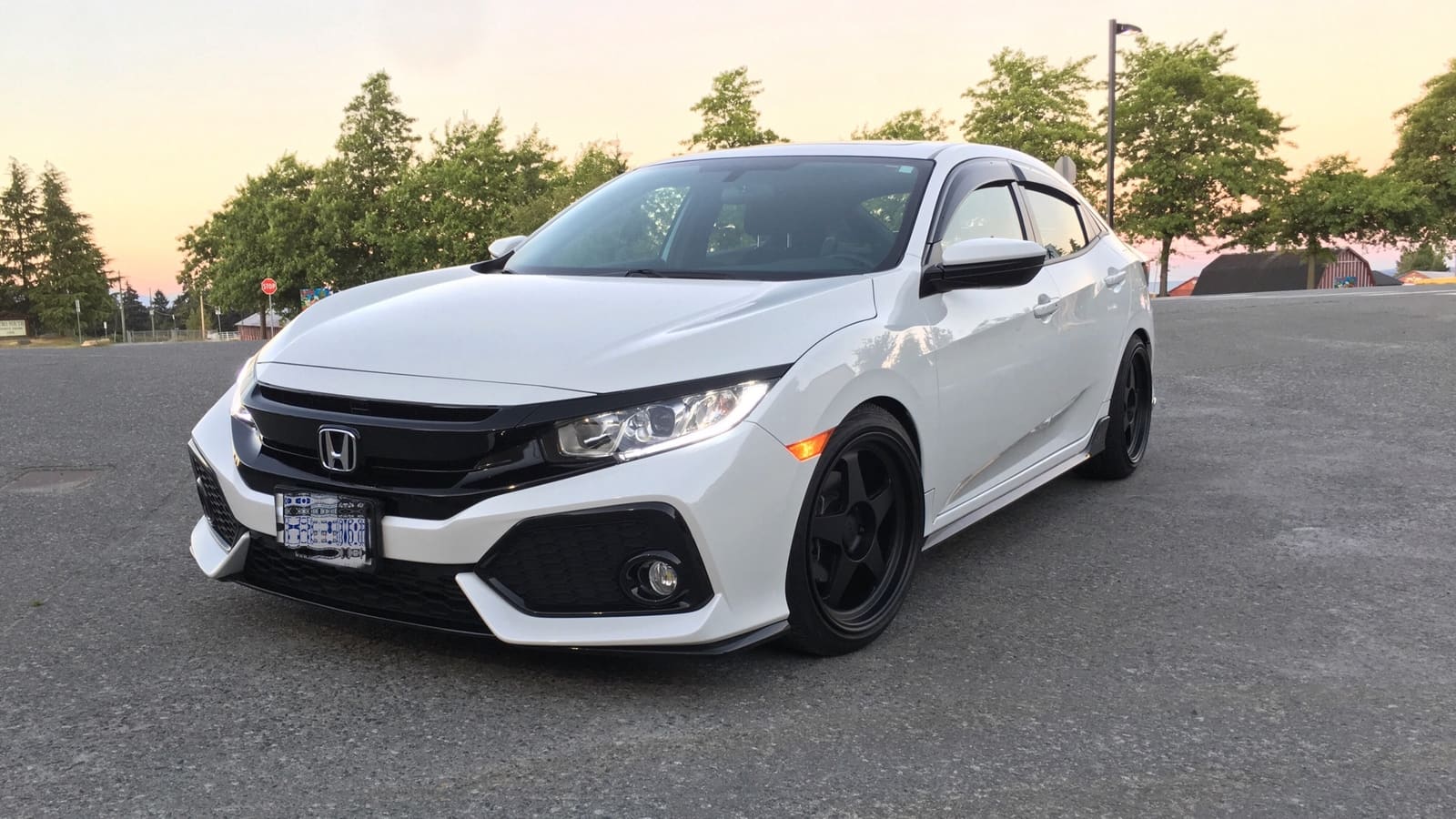2018 Honda Civic with 18x9.5 wheels