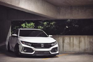 2017 Honda Civic with 18x9.5 wheels