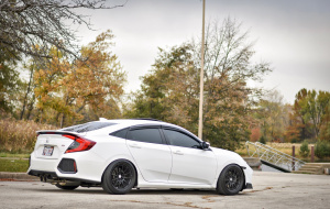 2017 Honda Civic with 18x9.5 wheels