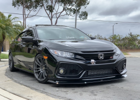 2018 Honda Civic with 18x9.5 wheels