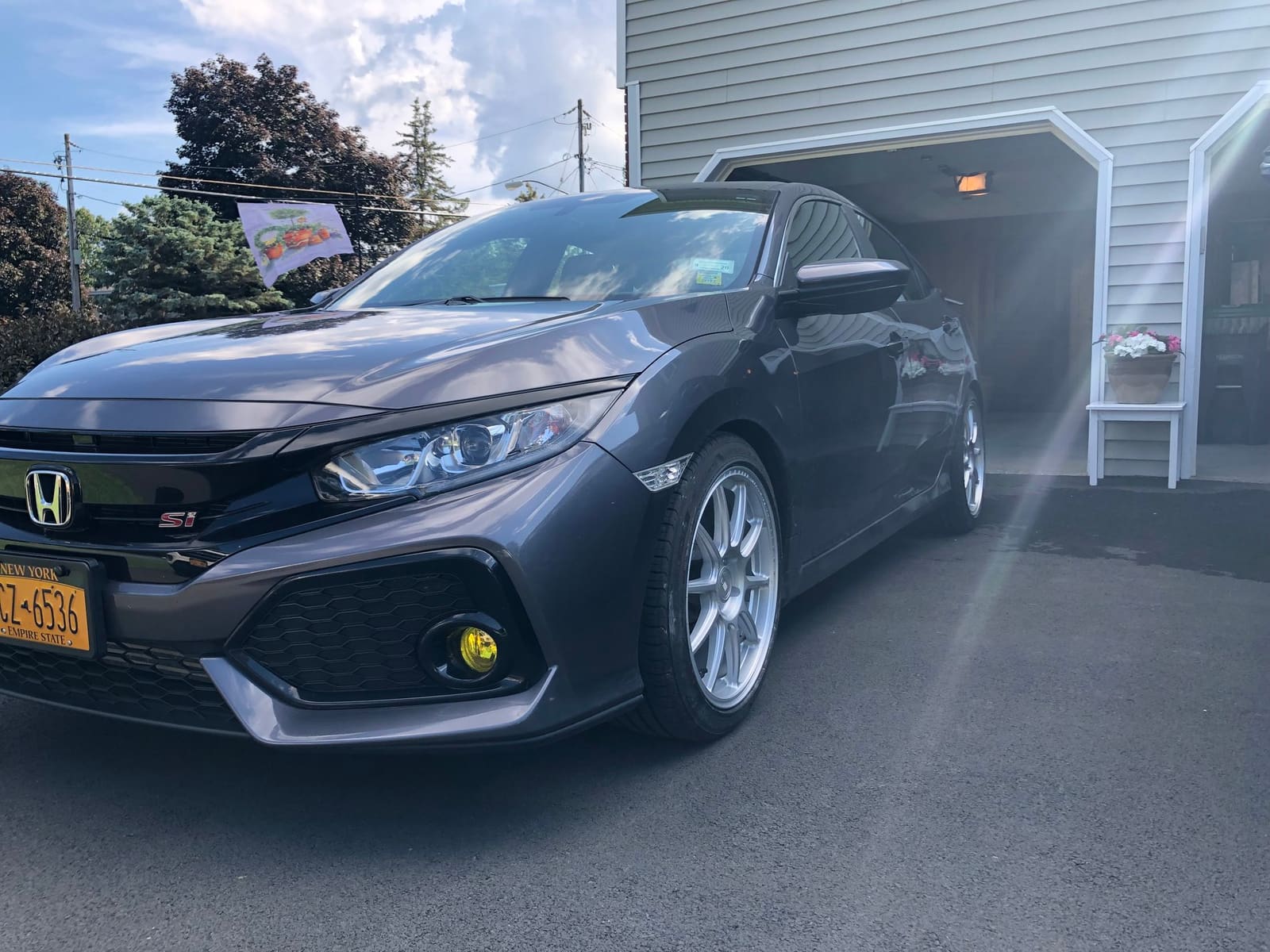2018 Honda Civic with 18x8.5 wheels