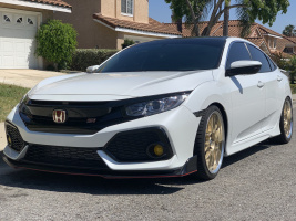 2019 Honda Civic with 19x8.5 wheels
