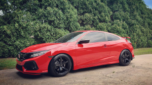 2019 Honda Civic with 18x9.5 wheels