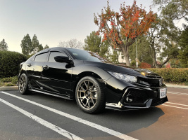 2017 Honda Civic with 18x8.5 wheels