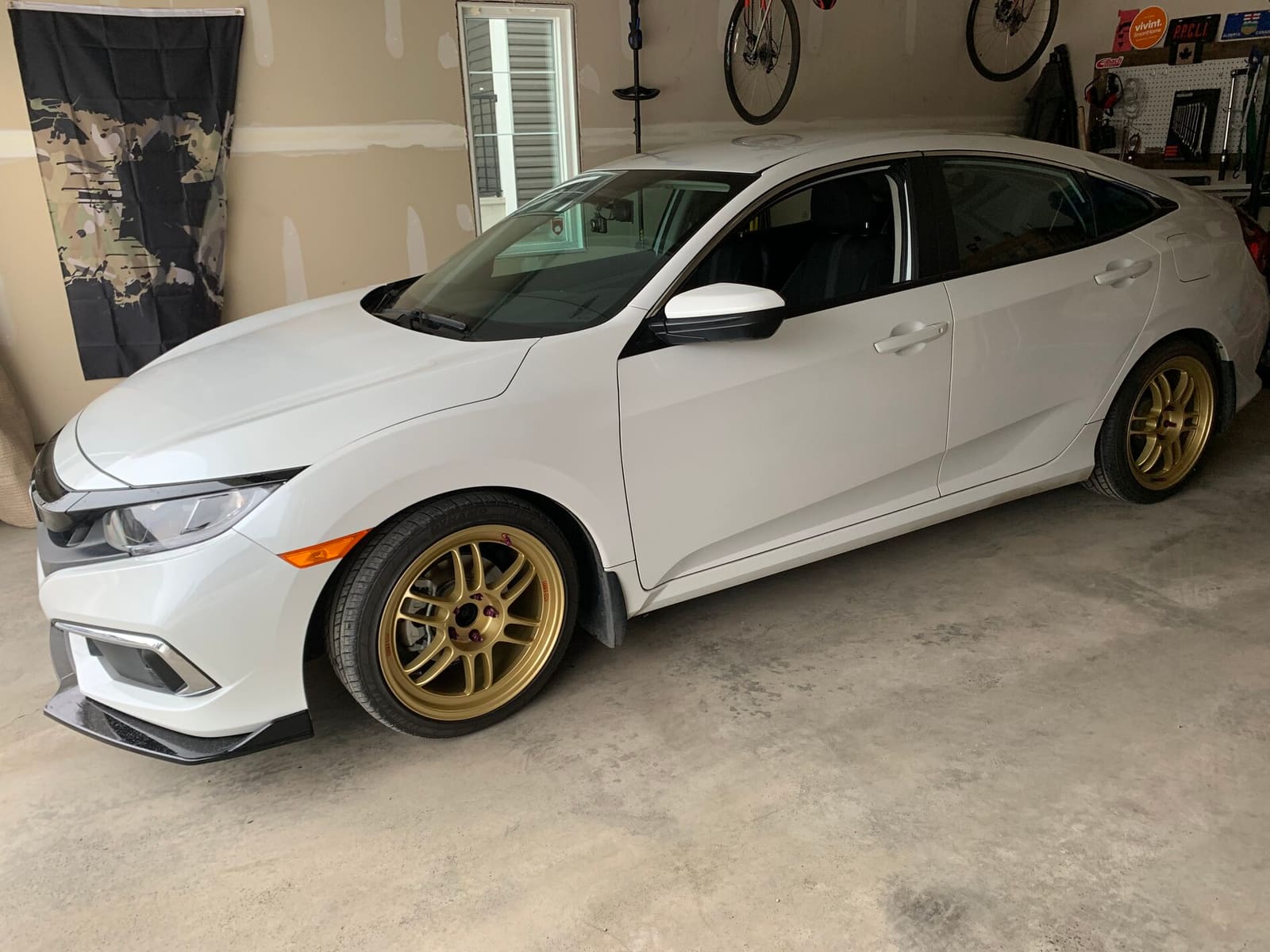 2020 Honda Civic with 18x8.5 wheels