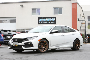 2020 Honda Civic with 18x9.5 V Crucial wheels