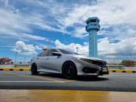 2021 Honda Civic with 18x8.5 wheels