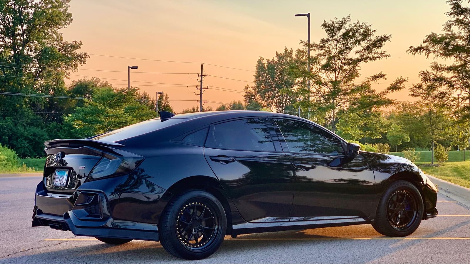 2020 Honda Civic with 18x8.5 wheels