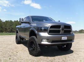 2009 Dodge Ram 1500 with 20x10 wheels