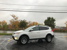 2018 Toyota RAV4 with Phatfux Ballzy wheels