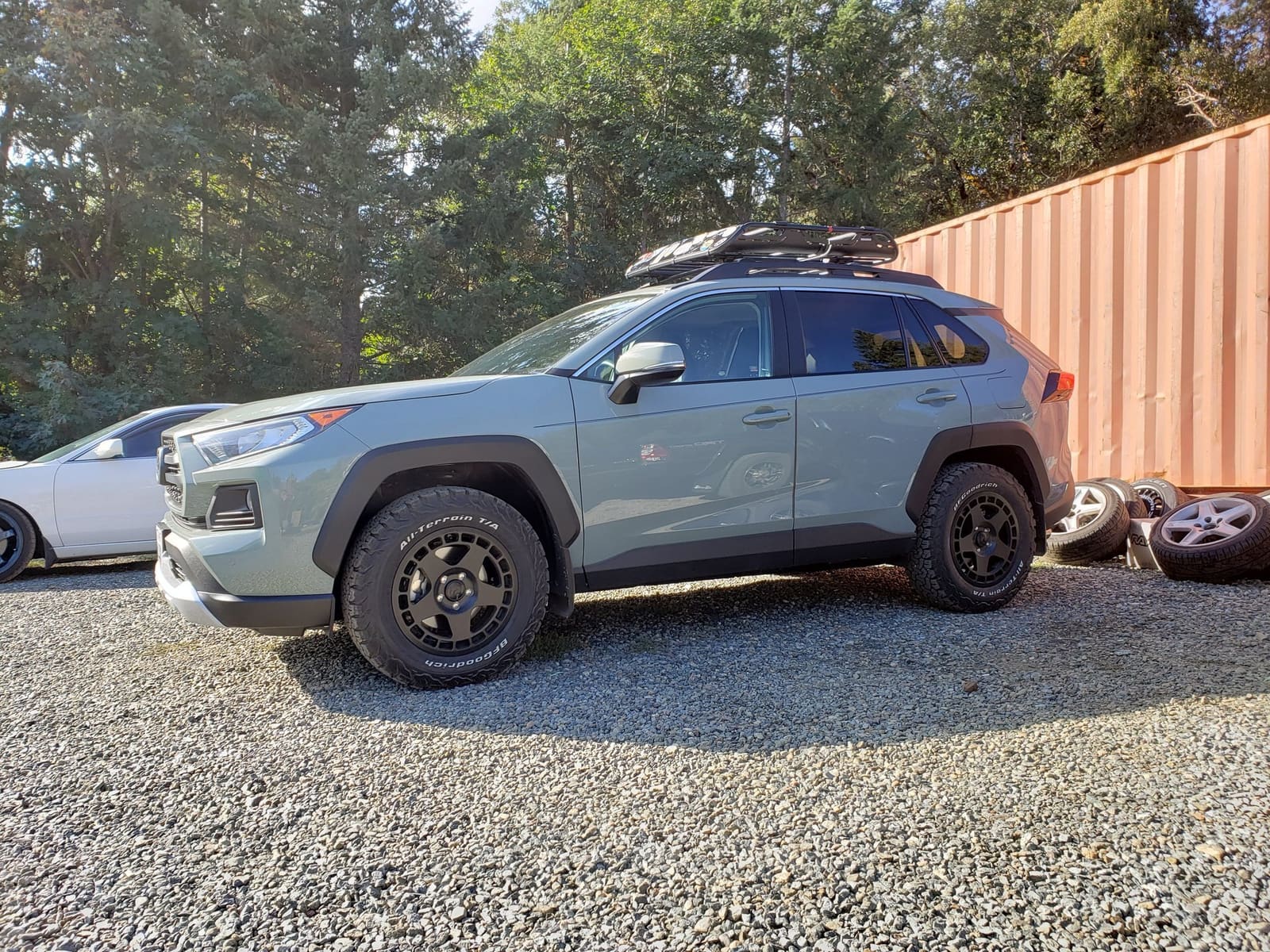 2016 Toyota RAV4 with 17x7.5 wheels