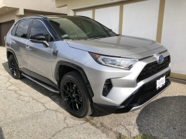 2019 Toyota RAV4 with 18x8 wheels