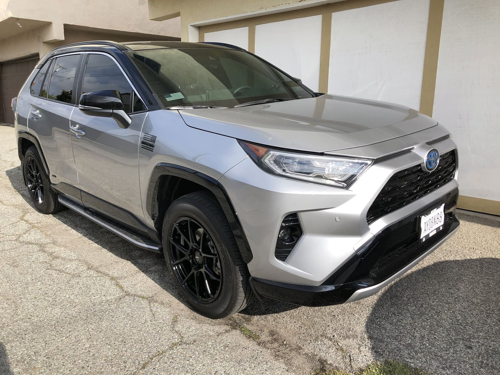 2019 Toyota RAV4 with 18x8 wheels
