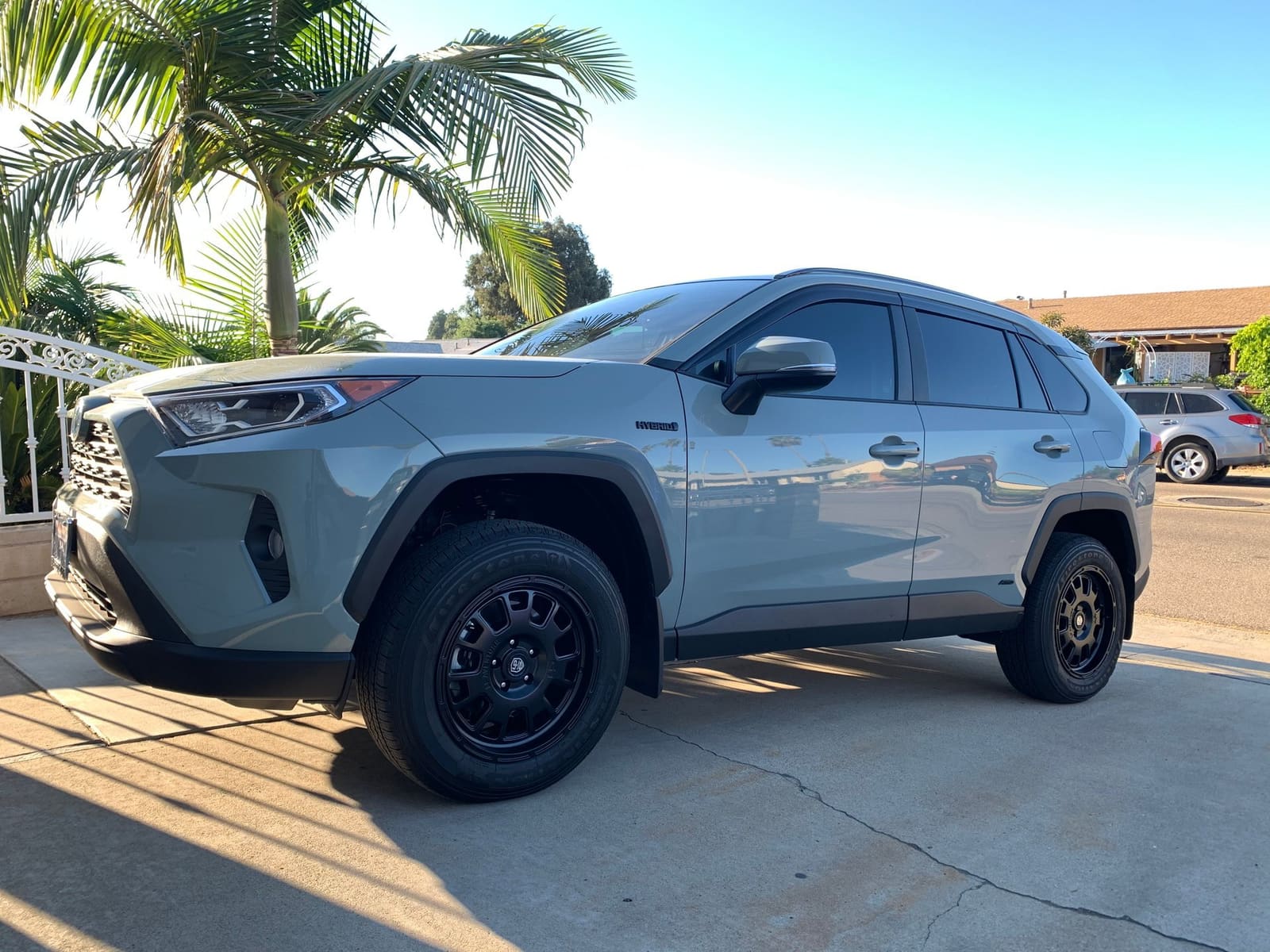 2020 Toyota RAV4 with 17x8 LP7 wheels