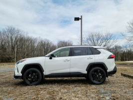 2021 Toyota RAV4 with 19x7.5 wheels