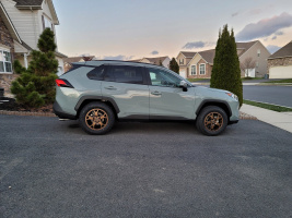 2021 Toyota RAV4 with 17x8 LP2 wheels