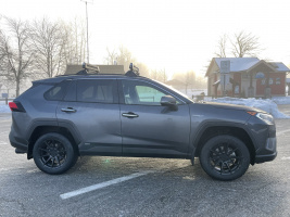 2021 Toyota RAV4 with 18x8.5 wheels