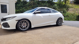 2017 Honda Civic with 18x8 wheels