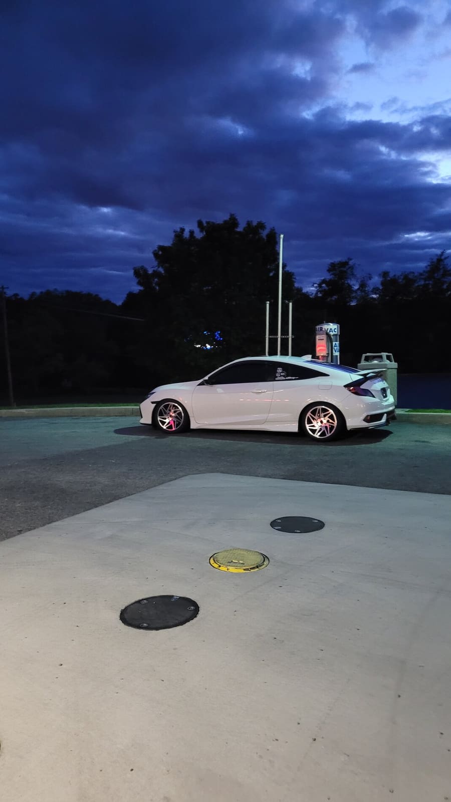 2017 Honda Civic with 18x8 wheels