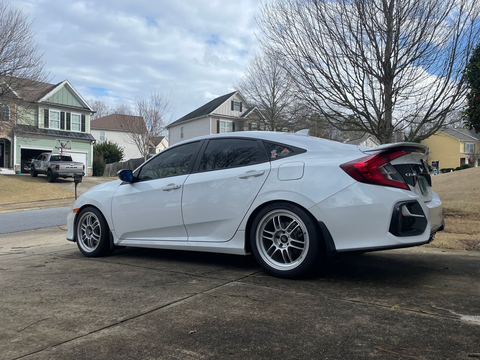 2020 Honda Civic with 18x8.5 wheels