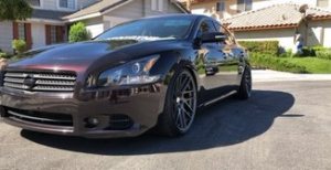 2010 Nissan Maxima with 20x10.5 wheels