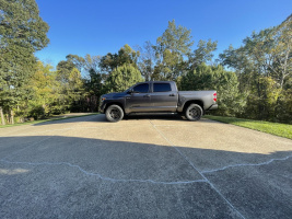 2020 Toyota Tundra with 20x9 Stealth 6 wheels