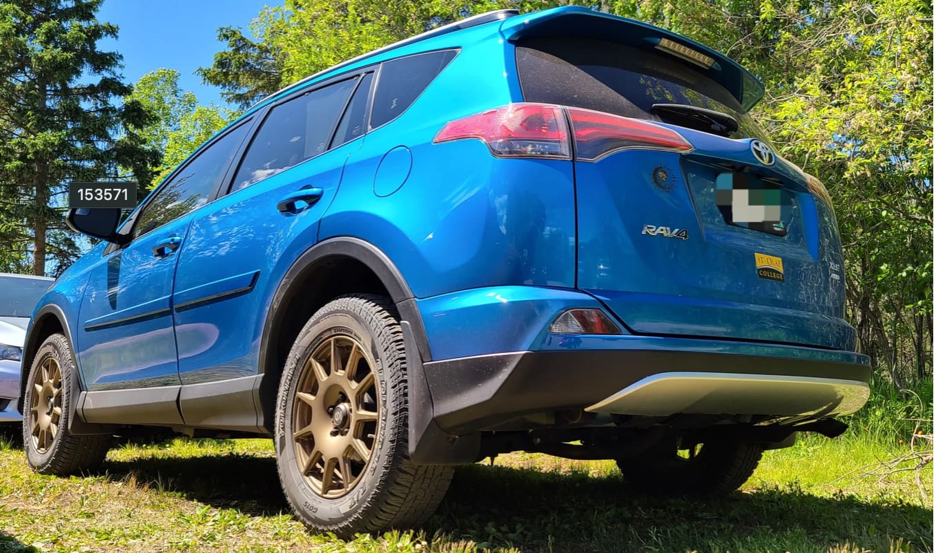 2012 Toyota RAV4 with 17x7.5 wheels