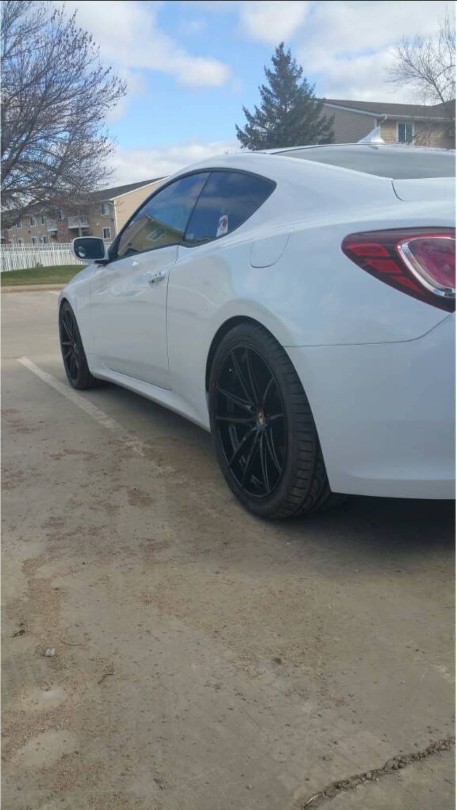 2010 Hyundai Genesis Coupe with 20x9.5 wheels