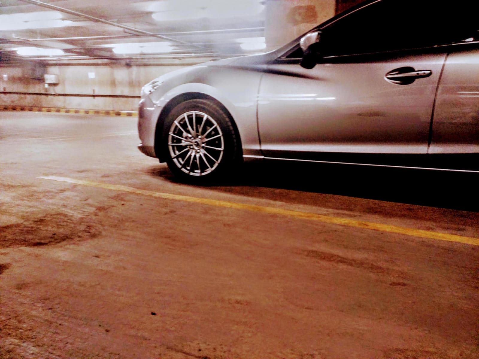 2015 Mazda Mazda6 with 18x8 wheels