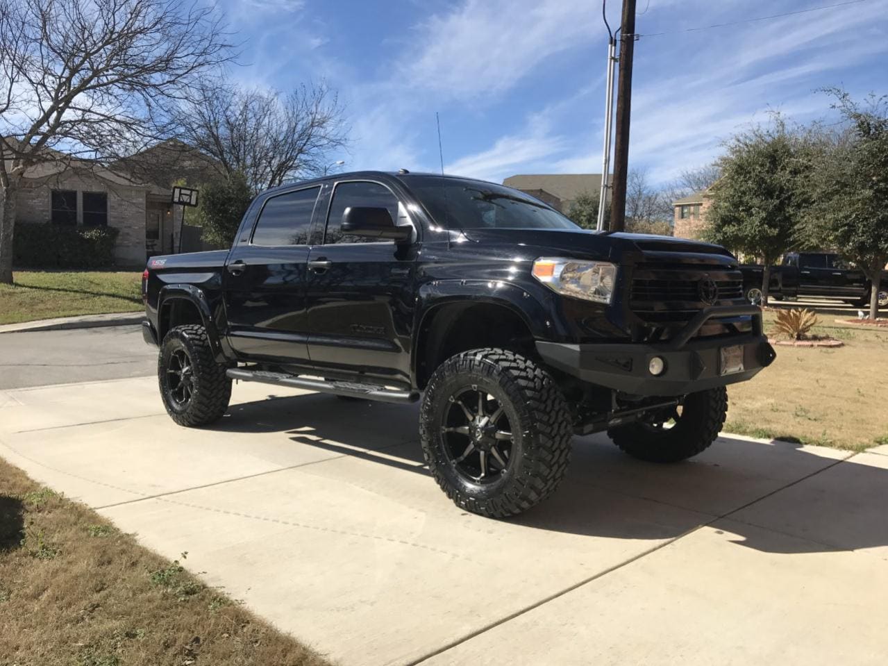 2015 Toyota Tundra with 20x13.5 wheels