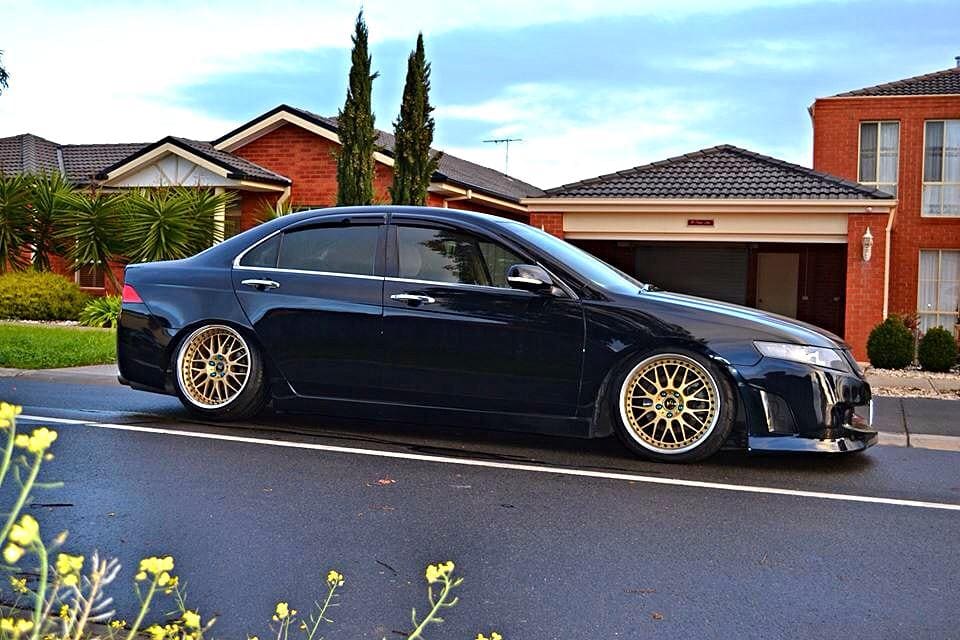 2004 Acura TSX with 18x9 Work VS-XX wheels
