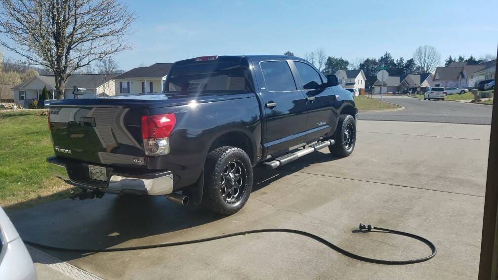 2015 Toyota Tundra with 20x9 wheels