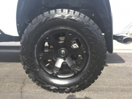 2013 Toyota Tundra with 20x9 wheels