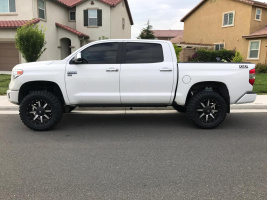 2014 Toyota Tundra with 20x9 wheels