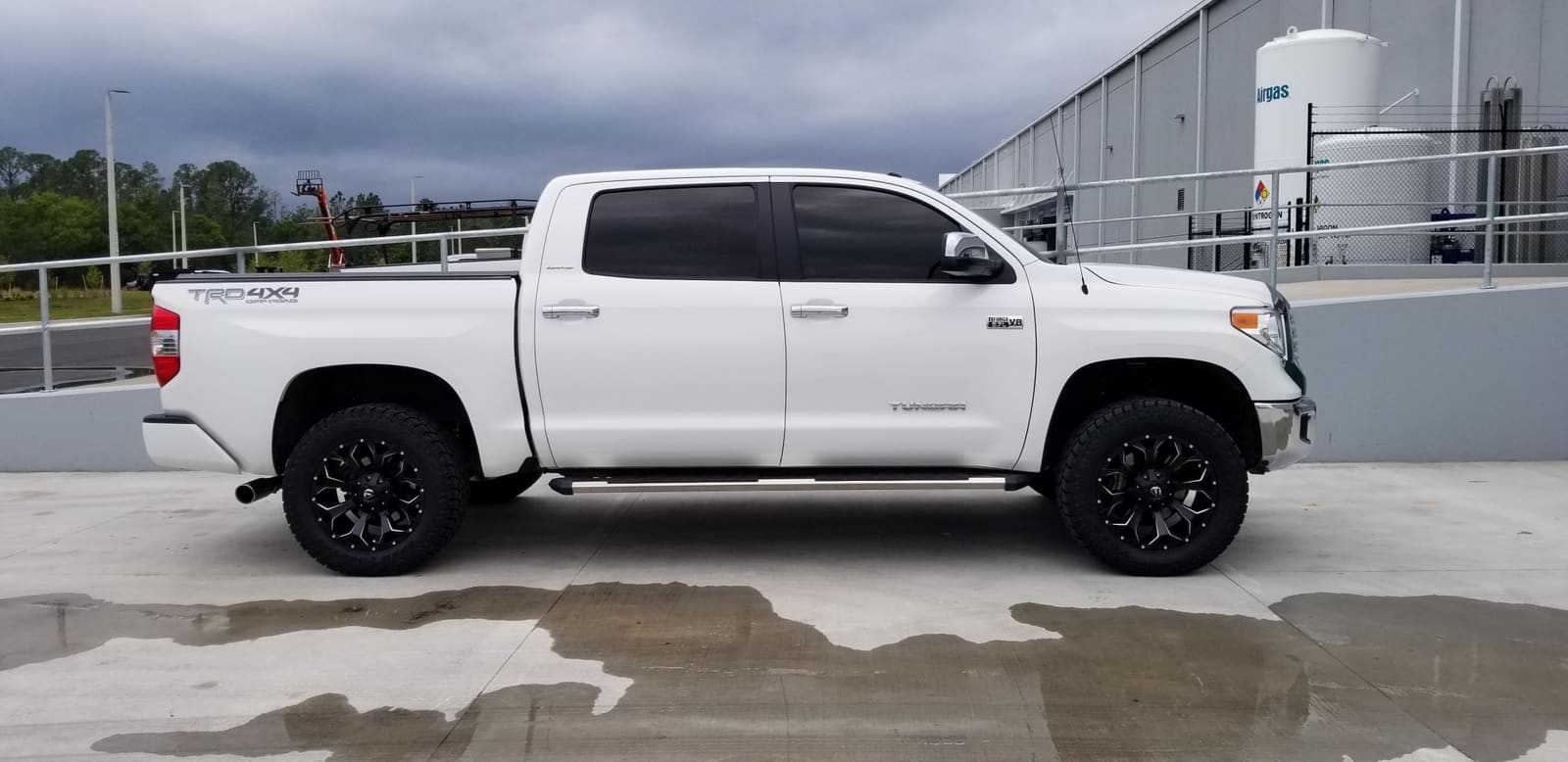 2017 Toyota Tundra with 20x9 wheels